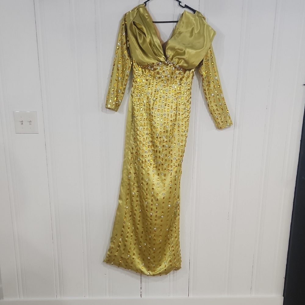 Elegant Gold Evening Gown